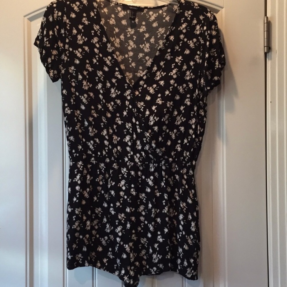 Size large floral Romper